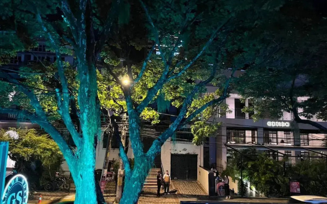 Hotel Granada Suites Deluxe