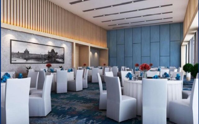 Holiday Inn Express & Suites Bengaluru Old Madras Road by IHG