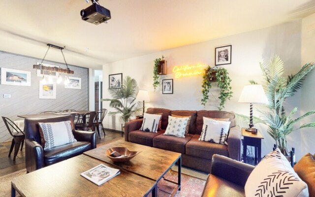 Aspen Creek #115 2 Bedroom Condo by RedAwning