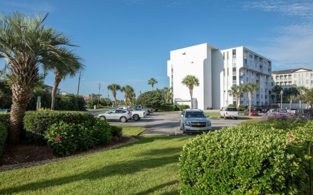 Dolphin Point 104b 2 Bedroom Condo by RedAwning