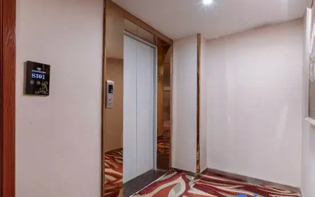 Guilin Meet Fashion Theme Hotel (Lingui Bus Station Branch)