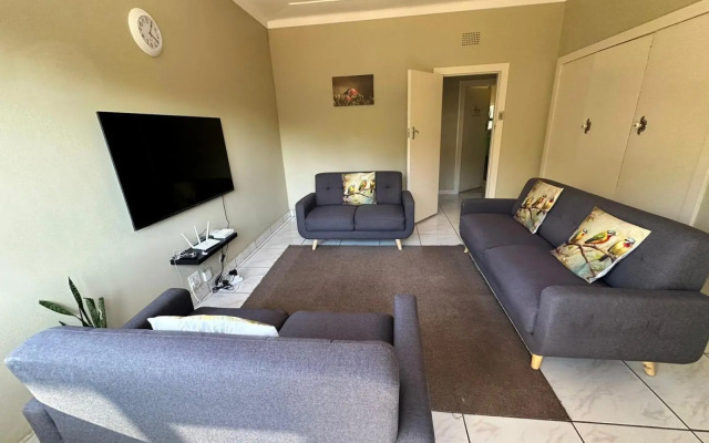 3 on 5: Houghton 3 Bedroom Home