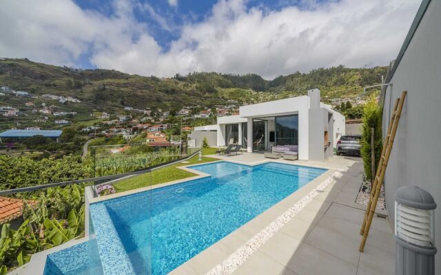 House With Pool and sea View, Pearl of Calheta