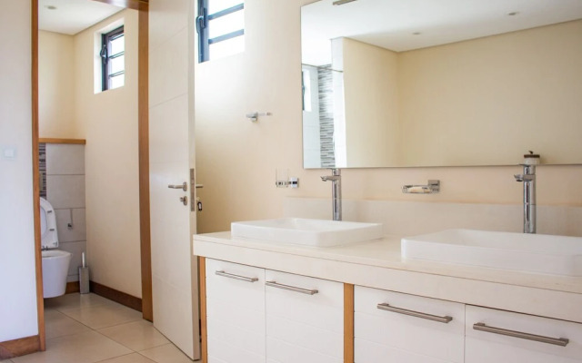 Azuri Residences by Life in Blue