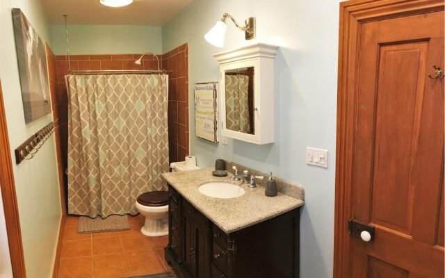 Cottage in Capitol Heights District