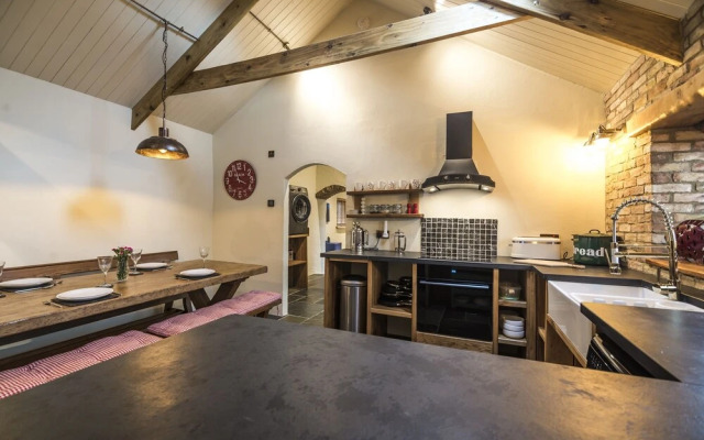 Lavender - Luxurious Barn Conversion