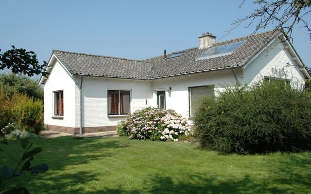 Beautiful Family House With Spacious Garden by the North Sea