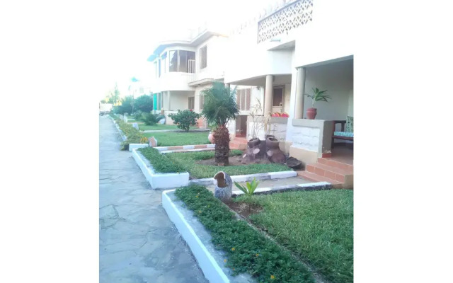 Delina Cottage Diani