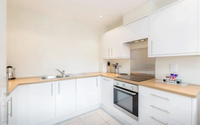 Roomspace Apartments -Westnye House