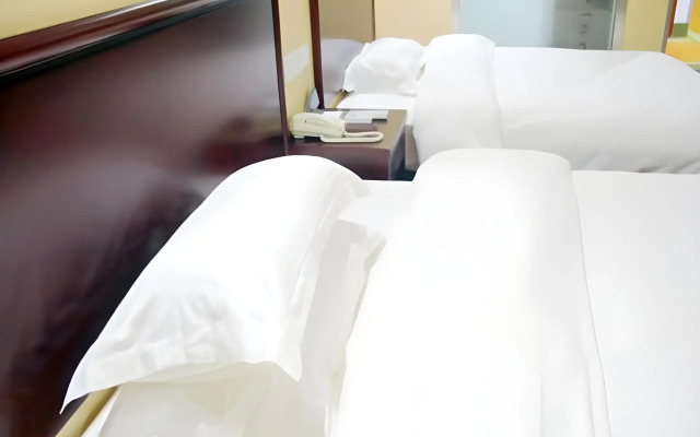 GreenTree Inn Jiangyin Zhouzhuang Shiji Avenue Business Hotel