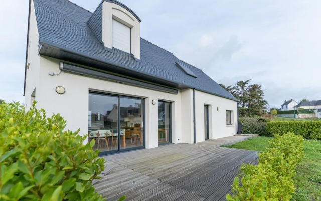 New House With Swimming Pool Near the sea