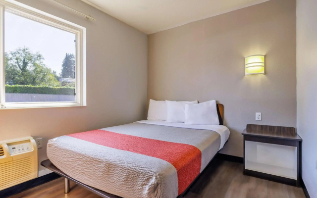 Motel 6 Seattle, WA - Sea-Tac Airport South