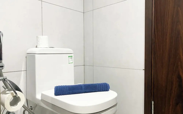 Monochromatic Studio At Lrt City Bekasi Apartment