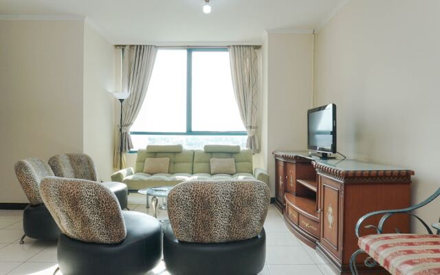 Modern Elegant and Good 3BR at Pangeran Jayakarta Apartment