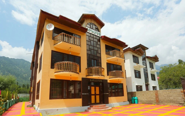 OYO 18391 Hotel Royalton