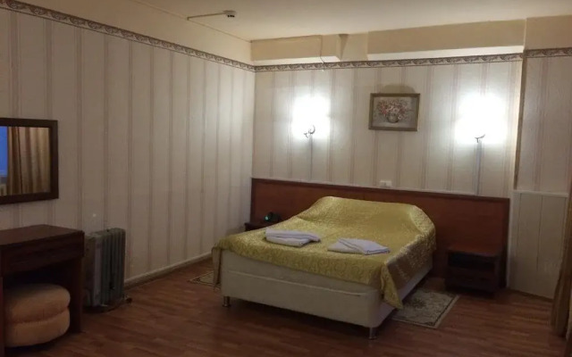 Bluebird Suites at West End