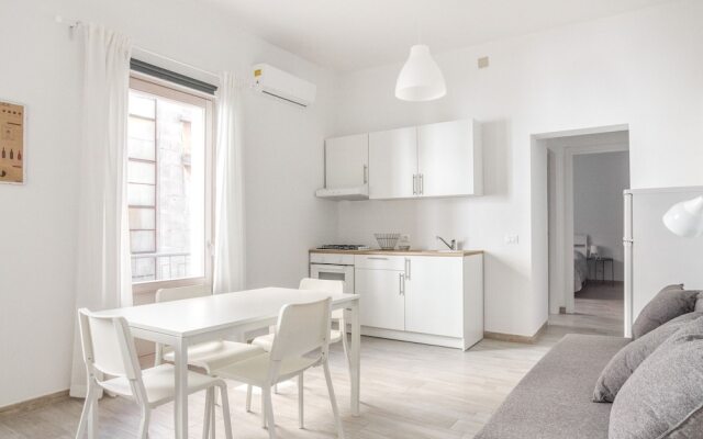 Gorgeous Apartment in Ragusa With Balcony