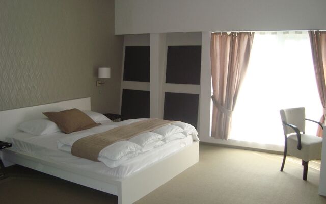 Hotel City Central International