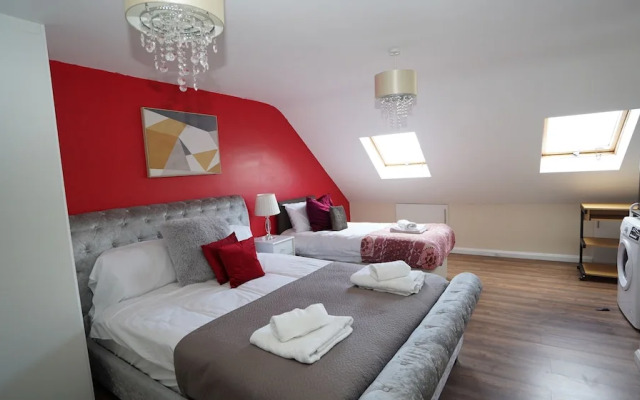 59B Comfortable Home Sleeps 8