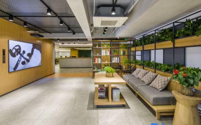 TRUE GO Hotel (Shenzhen Futian Shangsha Subway Station)