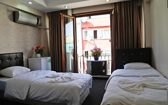 holiday family apart