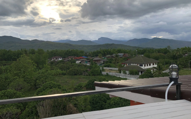 Sandee Place Mountain View Chomthong