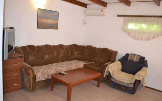 Cruise Guesthouse