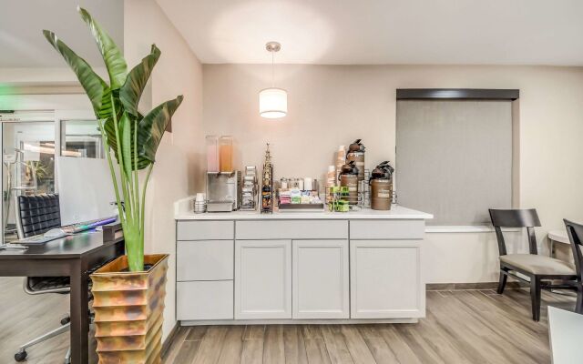 Wingate by Wyndham Kings Bay Naval Base / I-95