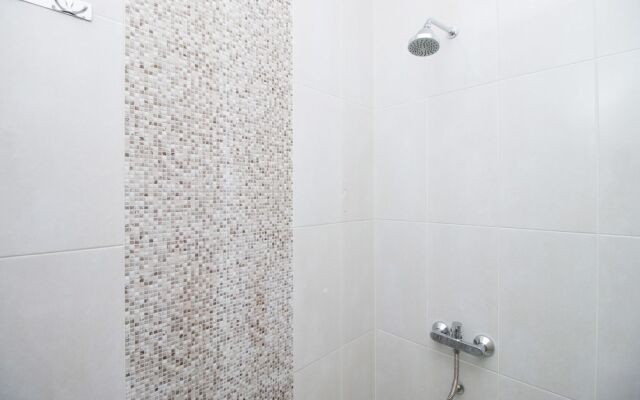 OYO 90217 Cmb 37 Guest House