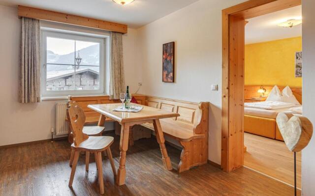 Apartment in Fugen With a Shared Terrace
