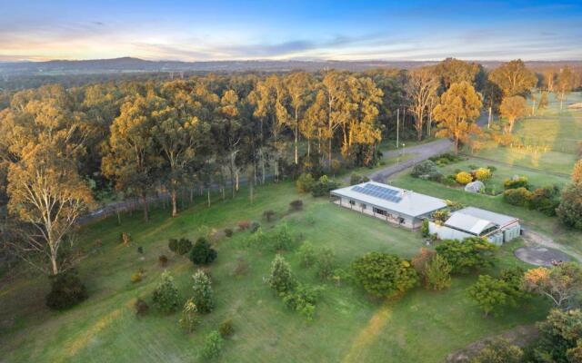 Lovedale Country Views