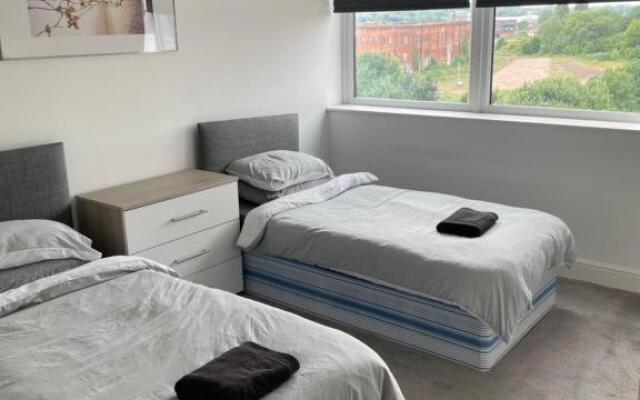#0611 Two bedroom serviced apartment - free parking