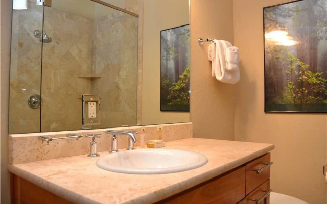 Placer Ridge Townhomes Unit 512 by RedAwning