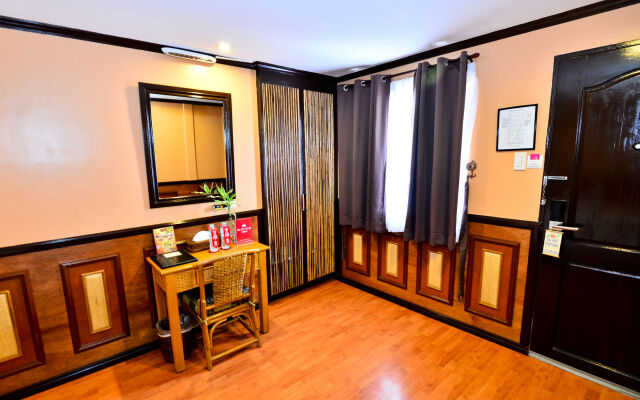 ZEN Rooms Station 2 Main Road