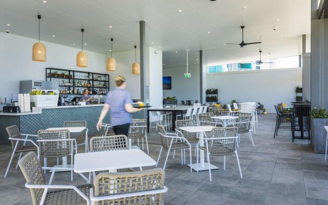 Oaks Cairns Hotel