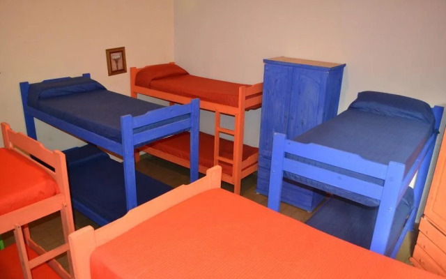 Retro Art Hostel
