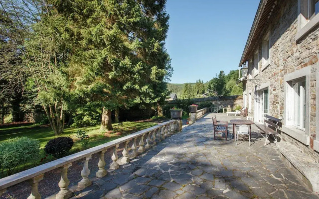 Cosy Holiday Home in Lavacherie with Terrace