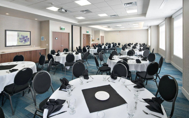 Holiday Inn Express Red Deer North by IHG