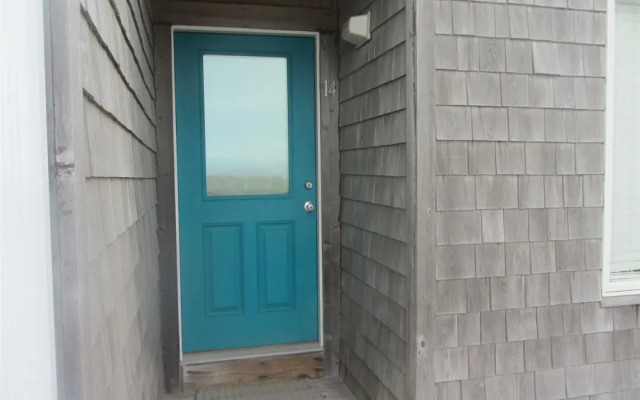 Sw 14 Shell Shack 1 Bedroom Condo by RedAwning