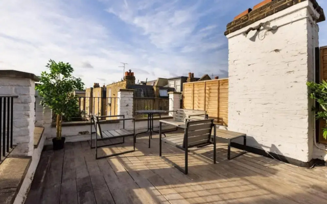 The London Crib - Relaxing 1bdr Flat With Terrace