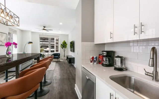 Chic 4BR Condo in California Building