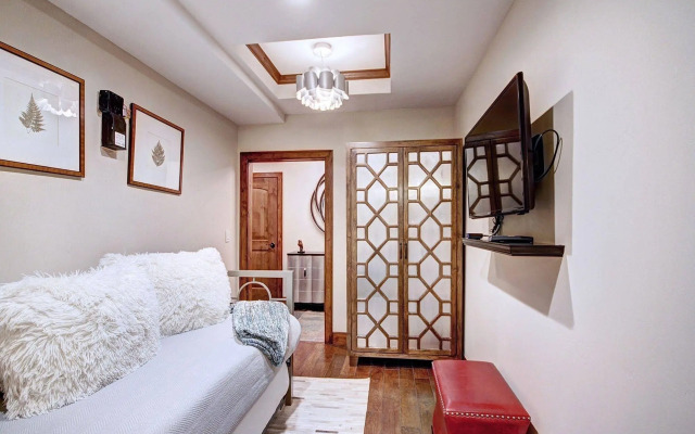 The Ritz-Carlton Club, Vail