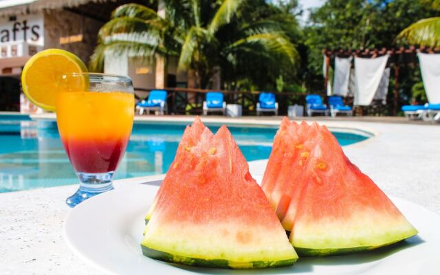 Real Mayab Hotel & Bungalows