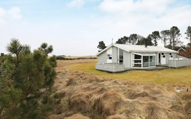 6 Person Holiday Home in Jerup
