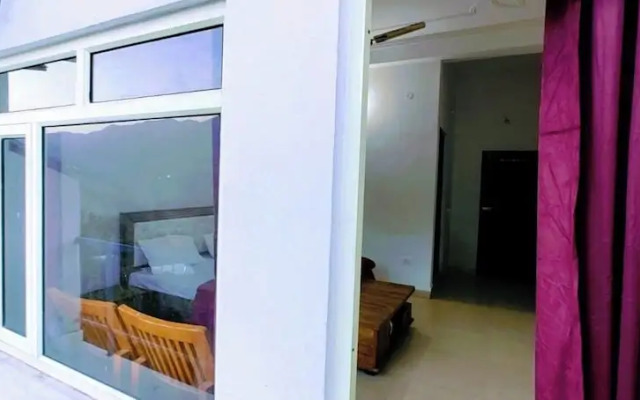 The Yamuna Deck Resort and Cafe