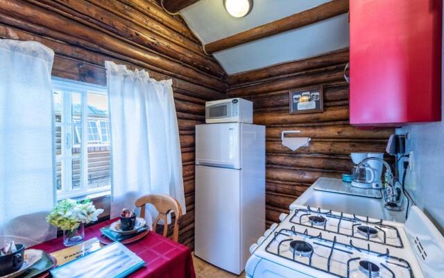 Log Cabin Motel