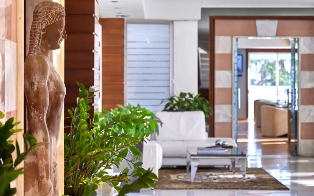 Blazer Suites Hotel