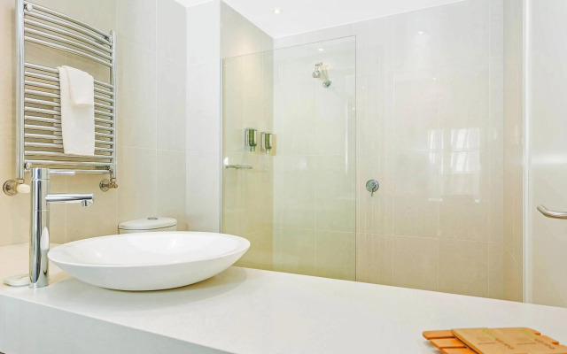 Deep Blue Hotel & Hot Springs