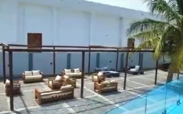 1 bedroom penthouse on the beach ikate