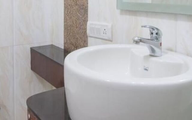 Hotel Sarthak Palace